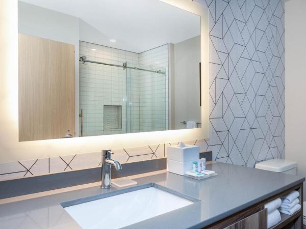 TRYP by Wyndham Orlando : photo 1 de la chambre chambre lit king-size de luxe - accessible aux personnes à mobilité réduite/non-fumeurs