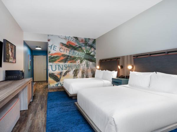 TRYP by Wyndham Orlando : photo 2 de la chambre chambre lit queen-size deluxe avec 2 lits queen-size - accessible aux personnes à mobilité réduite/non-fumeurs
