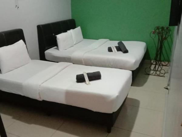 Ghazrins Hotel Dataran Larkin : photo 3 de la chambre chambre triple standard