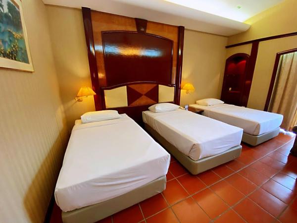 Ponderosa Golf & Country Resort : photo 2 de la chambre chambre triple