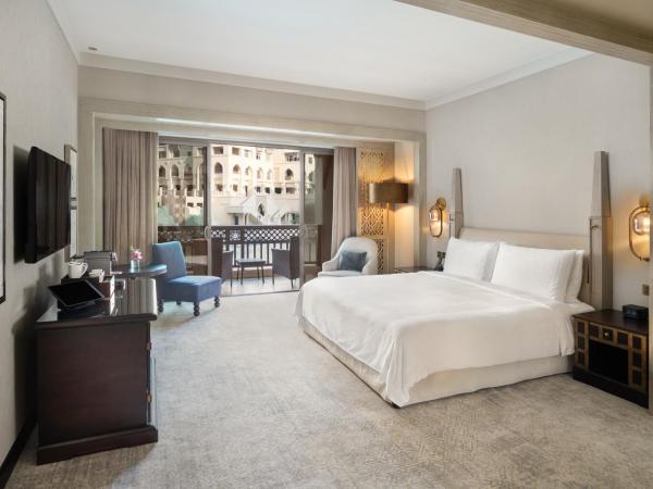 Palace Downtown : photo 2 de la chambre chambre deluxe - vue sur lac