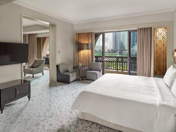 Palace Downtown : photo 2 de la chambre suite diplomatique avec vue sur lac