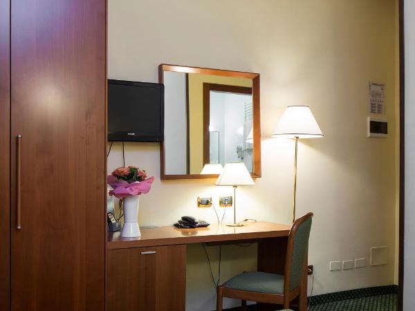 Nuovo Hotel Del Porto : photo 5 de la chambre chambre simple