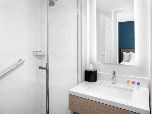 Hyatt Place New York Chelsea : photo 3 de la chambre chambre lit king-size avec canapé-lit