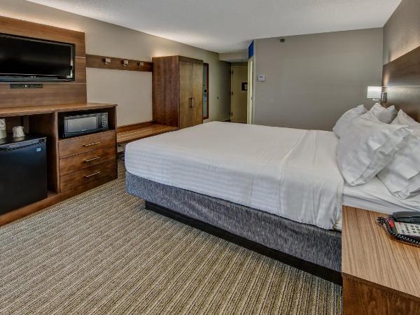 Holiday Inn Express Memphis Medical Center - Midtown, an IHG Hotel : photo 5 de la chambre chambre standard lit queen-size