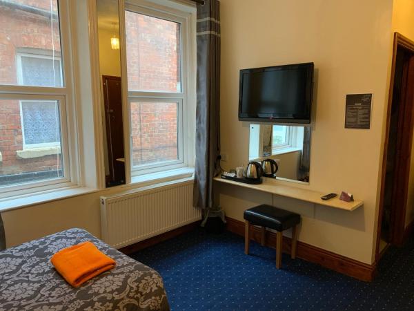 Tropics Beach Hotel : photo 3 de la chambre chambre lits jumeaux standard