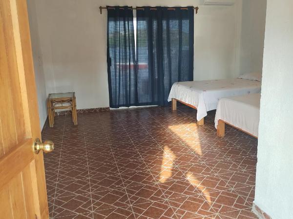 Club Cadena : photo 2 de la chambre chambre lits jumeaux avec terrasse