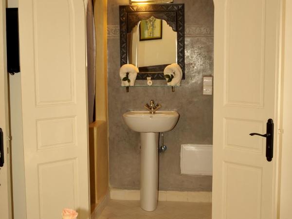 Hotel Riad Ben Atar : photo 1 de la chambre chambre double supérieure
