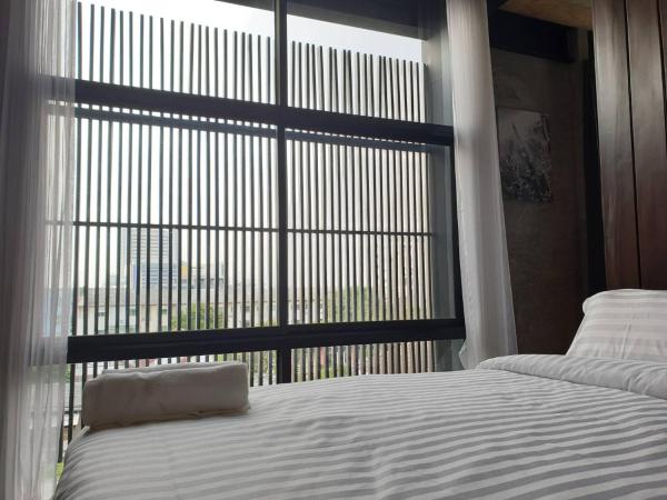 The LOCAL Ari : photo 2 de la chambre chambre double deluxe avec balcon