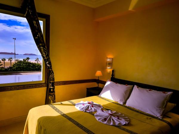 Riad Zahra : photo 1 de la chambre chambre - vue sur mer