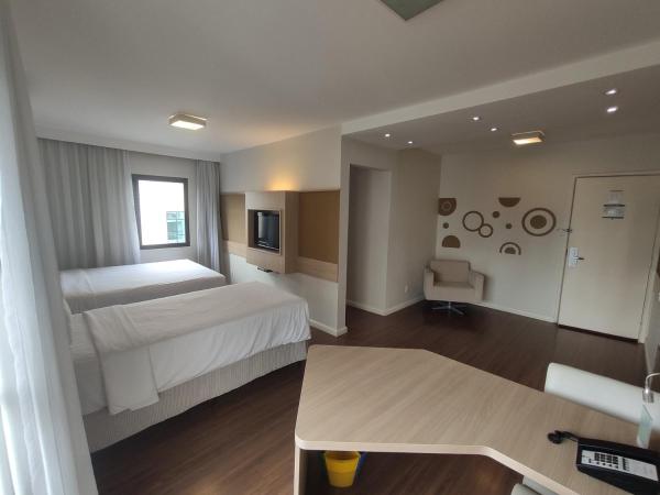 Mercure Sao Paulo Alamedas : photo 6 de la chambre appartement 1 chambre avec lit queen-size et lit simple