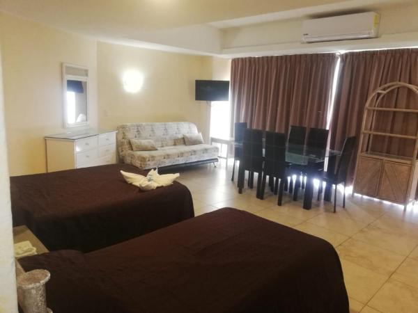 Hotel Las Torres Gemelas Acapulco : photo 2 de la chambre chambre double familiale