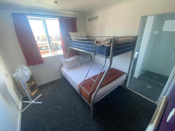 Based by the Lake : photo 3 de la chambre budget double room - no children