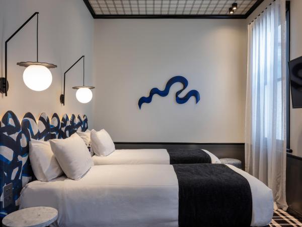 Naumi Studio Wellington : photo 2 de la chambre hébergement lits jumeaux zing