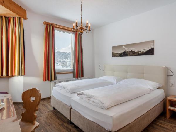 Hotel Waldhaus am See : photo 3 de la chambre chambre double – vue sur lac