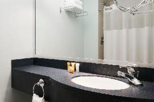 Club Quarters Hotel Wacker at Michigan, Chicago : photo 1 de la chambre room #5606120