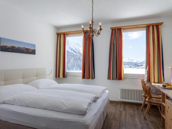 Hotel Waldhaus am See : photo 4 de la chambre chambre double – vue sur lac