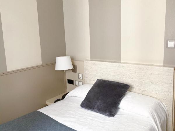 Hotel Rio Arga : photo 3 de la chambre chambre simple