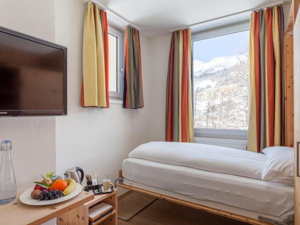 Hotel Waldhaus am See : photo 1 de la chambre chambre simple