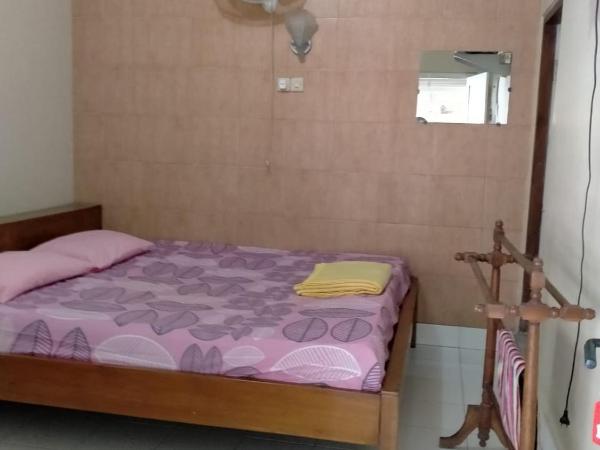 Prayogo Lama Prawirotaman : photo 4 de la chambre chambre double avec salle de bains privative