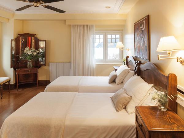 La Galería : photo 6 de la chambre chambre lits jumeaux - vue sur mer