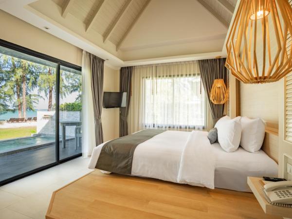 Khaolak Emerald Surf Beach Resort and Spa - SHA Extra Plus : photo 4 de la chambre villa avec piscine privée