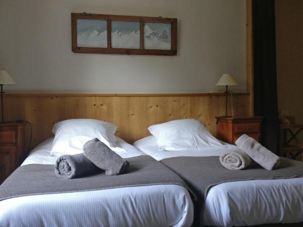 Htel Bellier : photo 3 de la chambre chambre lits jumeaux avec baignoire