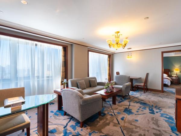 Golden Ocean Hotel Tianjin : photo 5 de la chambre suite 2 chambres