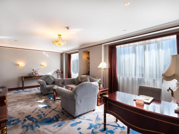 Golden Ocean Hotel Tianjin : photo 2 de la chambre suite exécutive