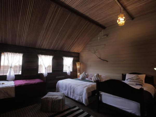 71Kohlanta : photo 1 de la chambre chambre familiale avec salle de bains commune