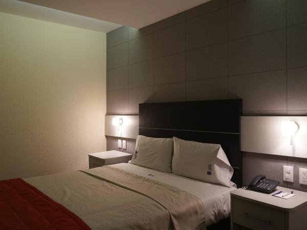 Hotel Monaco : photo 2 de la chambre chambre standard