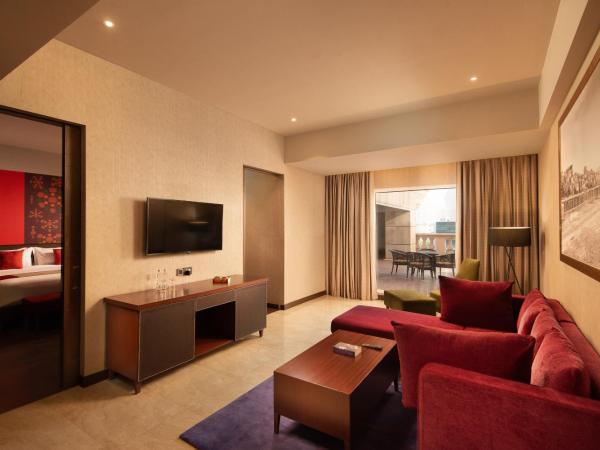 Grand Mercure Bengaluru at Gopalan Mall - An Accor Brand : photo 4 de la chambre suite 2 chambres avec balcon