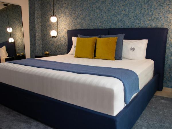 Hotel Roma 191 : photo 7 de la chambre suite avec terrasse