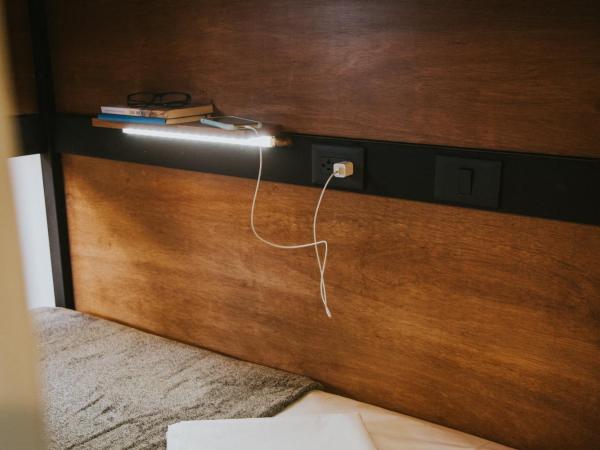 Hostal Barrio Vivo : photo 1 de la chambre dortoir pour femmes 8 lits