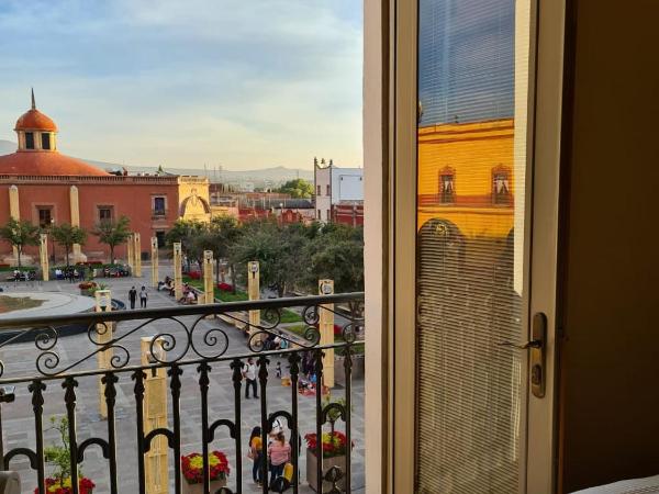 Gran Hotel de Querétaro : photo 1 de la chambre chambre lit king-size avec balcon