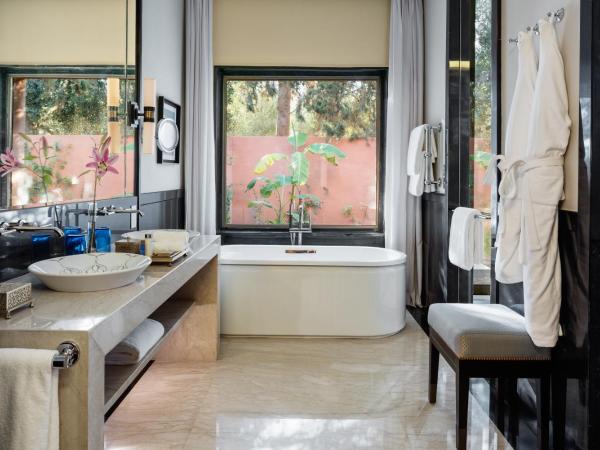 The Oberoi Marrakech : photo 3 de la chambre villa deluxe avec lit king size et piscine privée