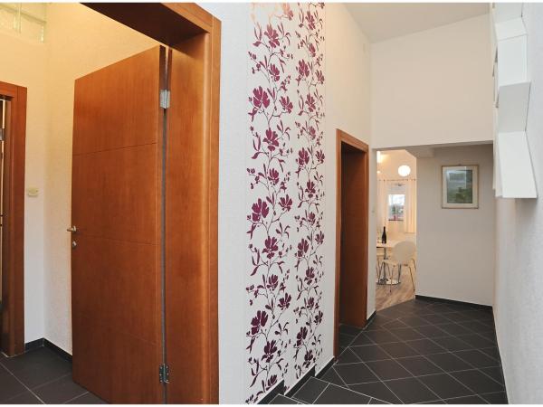 Guest house D&G -I apartment & room : photo 10 de la chambre appartement 1 chambre avec terrasse