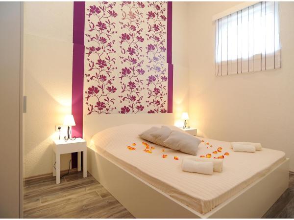 Guest house D&G -I apartment & room : photo 3 de la chambre appartement 1 chambre avec terrasse