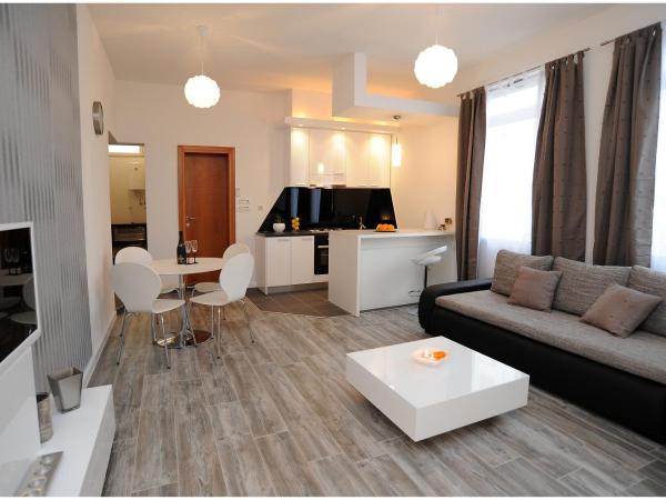 Guest house D&G -I apartment & room : photo 1 de la chambre appartement 1 chambre avec terrasse