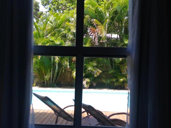 Morada do Sol Guest House : photo 7 de la chambre chambre lit queen-size - vue sur piscine