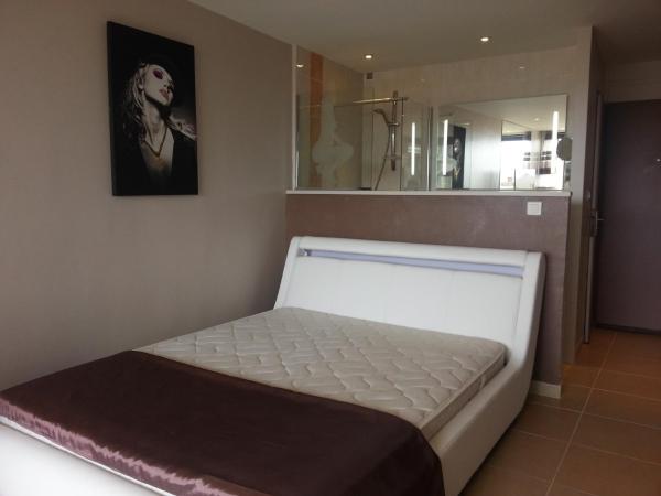 Studio Village Naturiste Hôtel Restaurant Libertin Cap d Agde : photo 10 de la chambre appartement standard