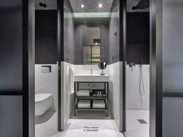 ONOMA Hotel : photo 3 de la chambre nom et prénom