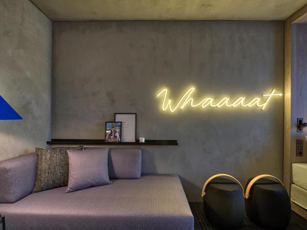 ONOMA Hotel : photo 5 de la chambre nom et prénom