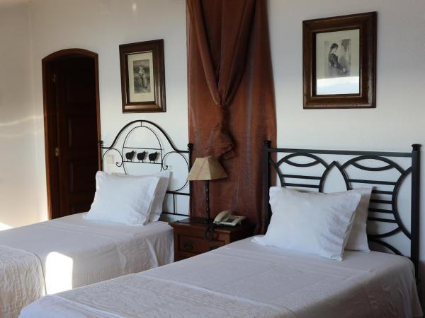 Hotel Portofoz : photo 1 de la chambre chambre double ou lits jumeaux - vue sur mer