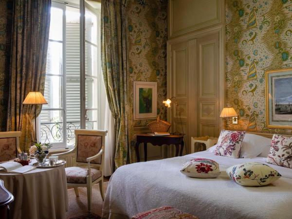 La Mirande : photo 1 de la chambre chambre de luxe double ou lits jumeaux