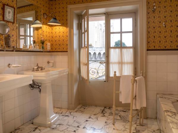 La Mirande : photo 4 de la chambre chambre de luxe double ou lits jumeaux