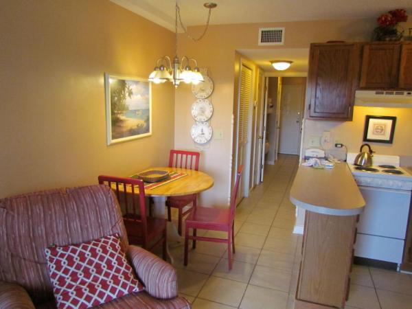 Myrtle Beach Resort : photo 10 de la chambre appartement 1 chambre avec vue partielle sur l'océan