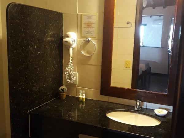 Pousada Vila do Sol : photo 10 de la chambre chambre familiale - vue sur mer