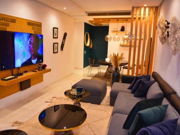 Appartement de prestige climatisé à l'hivernage 400m de la Gare : photo 5 de la chambre appartement deluxe