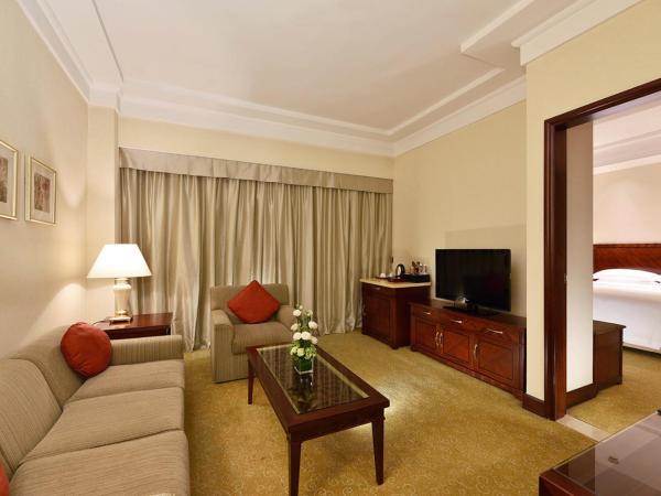 Hotel Equatorial Shanghai : photo 1 de la chambre suite exécutive